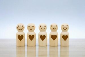 見た目で判断する人の心理を割合・特徴データで解説！対策の正解