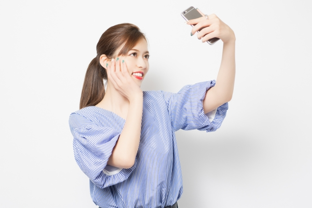 写真写りを良くする方法！男女別の笑顔と歯を白くするホワイトニング効果